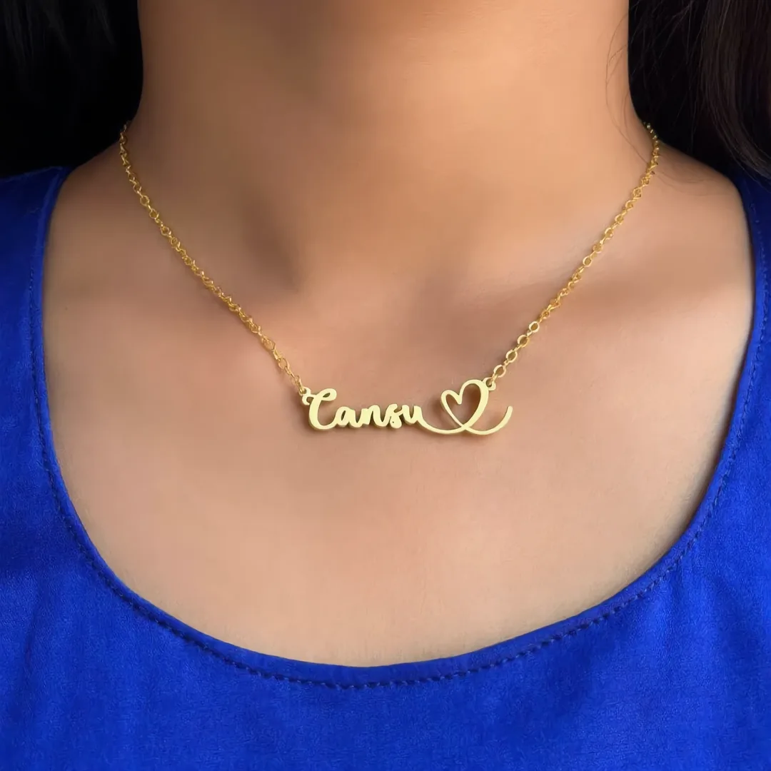 Curvy Heart Name Necklace – Cansu neck product image