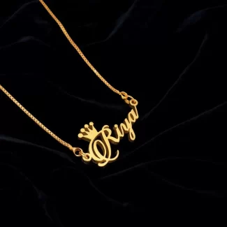 Crown Name Necklace Riya – black velvet hero