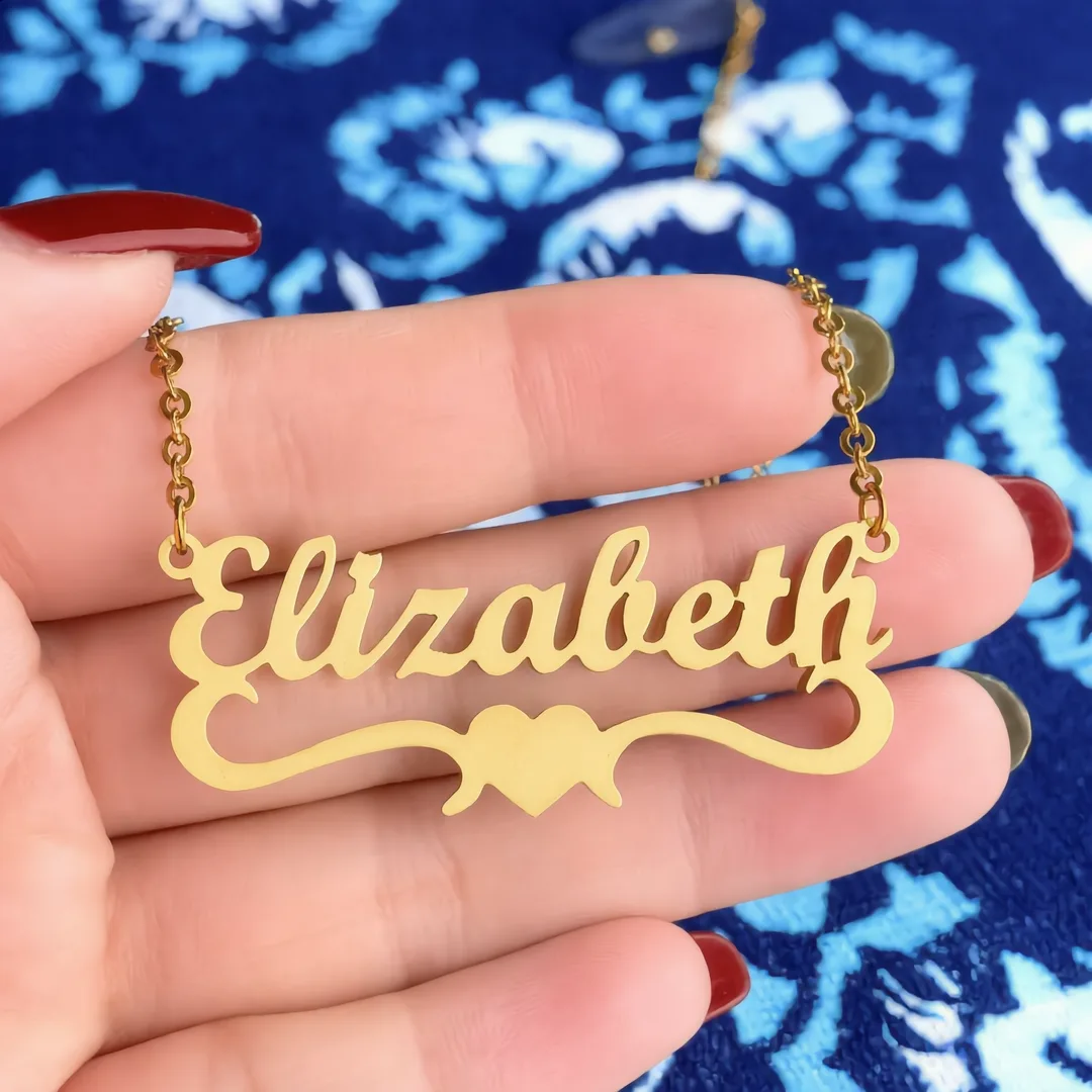 Pretty Heart Name Pendant – Elizabeth hand product image