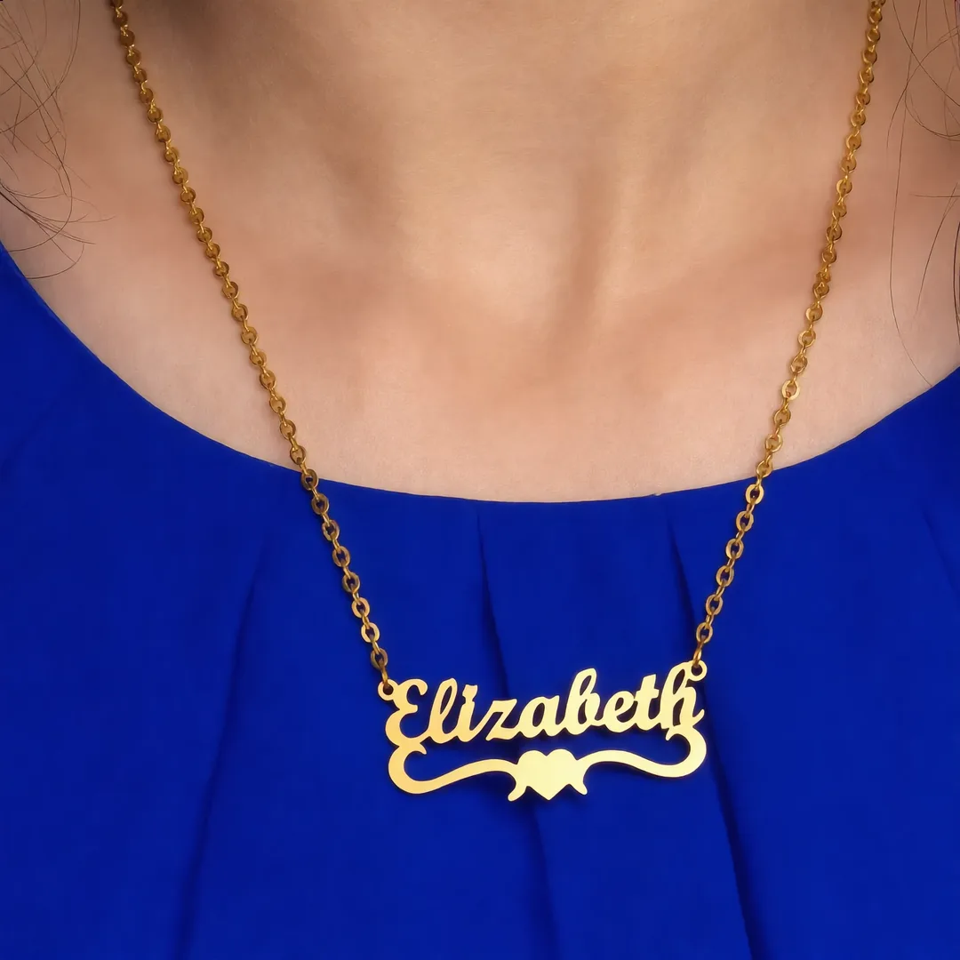 Pretty Heart Name Pendant – Elizabeth neck product image