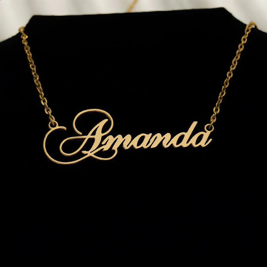 Stylish Name Necklace – Amanda hero shot Stylish Name Necklace – Amanda hero product image