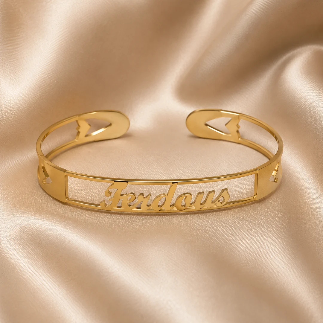 Box Style Name Kada on luxury satin – personalized jewellery