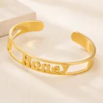 Custom Name Kada macro close-up – personalized jewellery