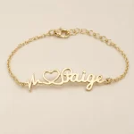 Heartbeat Name Bracelet macro close-up – personalized jewellery