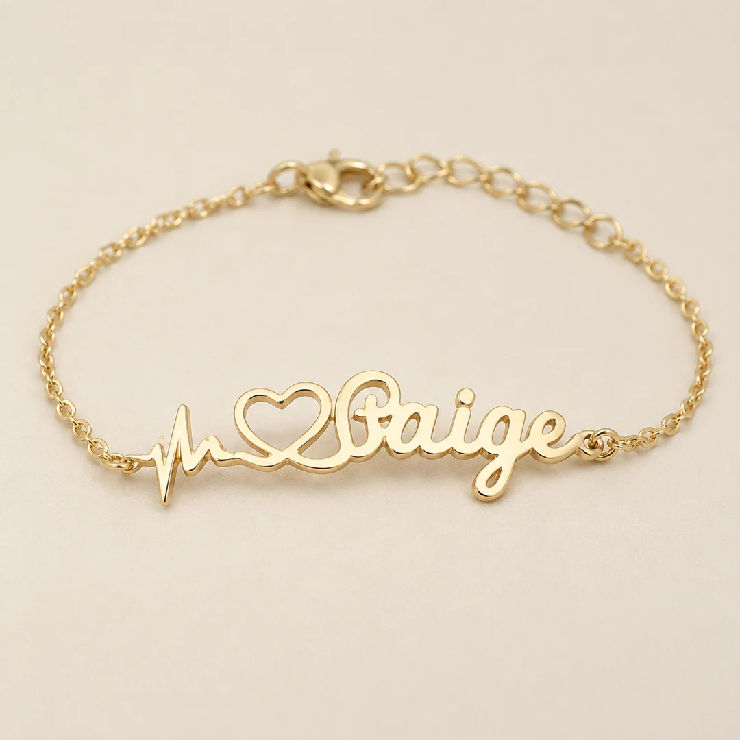 Heartbeat Name Bracelet – Close Up Heartbeat Name Bracelet macro close-up – personalized jewellery