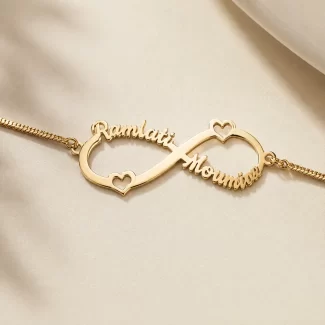 Infinity Heart Couple Name Bracelet macro close-up – personalized jewellery
