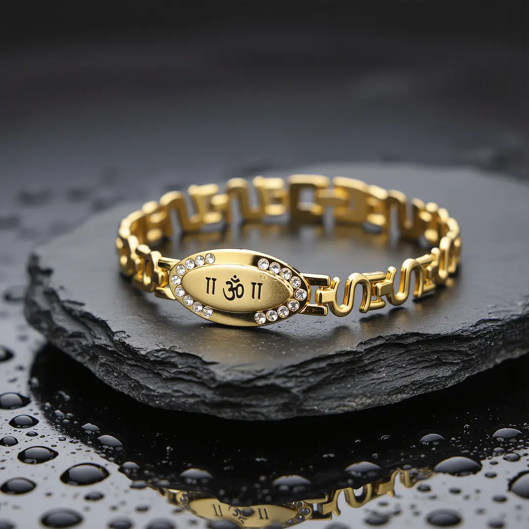 Om Charming Diamond Bracelet premium hero view