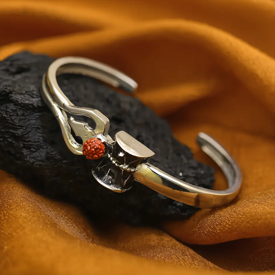 Silver OM Designer Cuff Kada angled product view