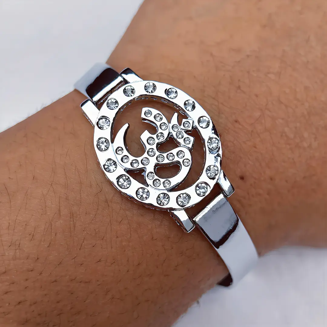 Om Silver Plated Beaded Bracelet macro craftsmanship close-up