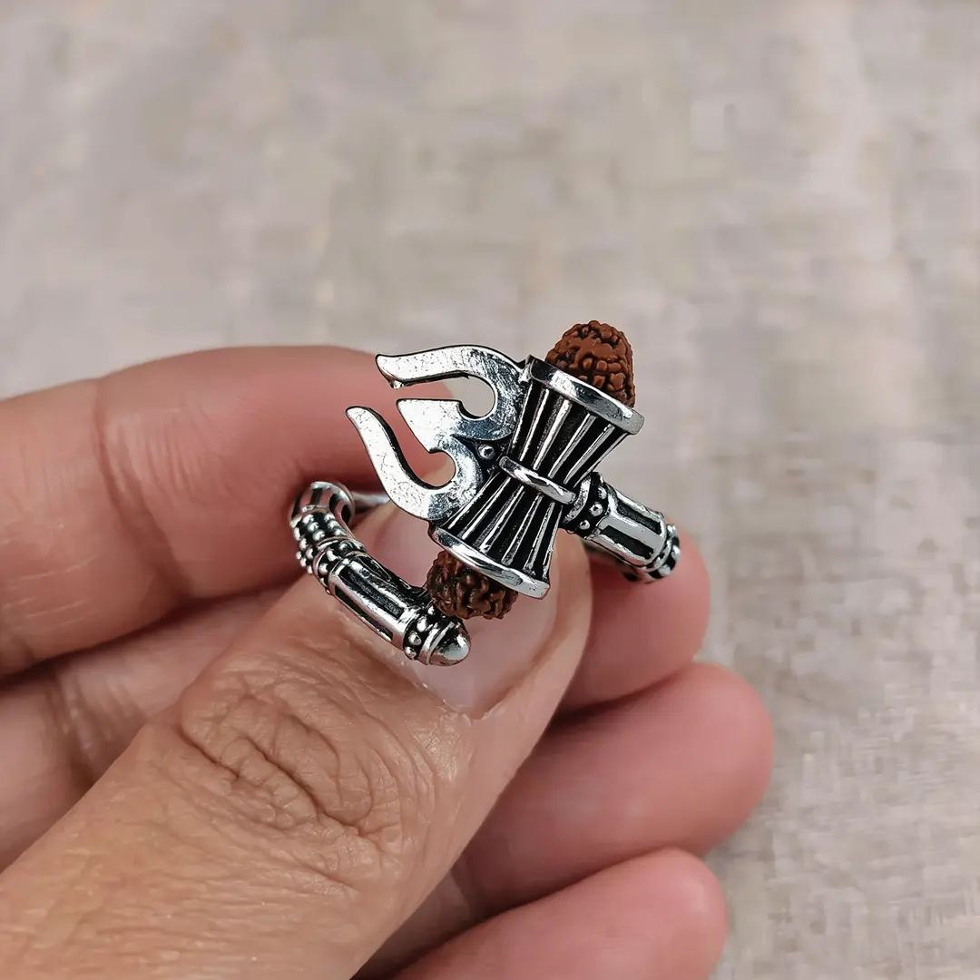 Shiva Mahakal Trishul Damroo Ring macro craftsmanship close-up
